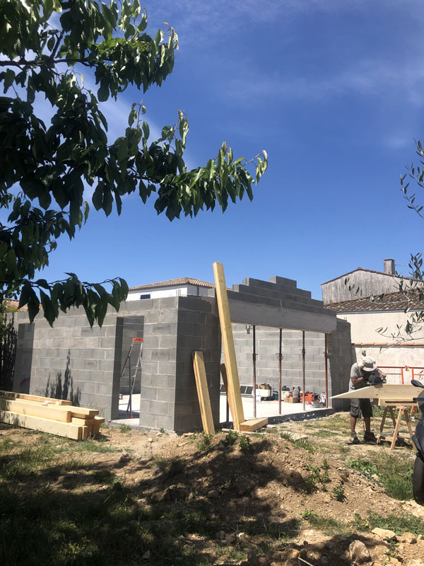 construction-garage-suivi-chantier-particulier-saint-xandre-la-rochelle
