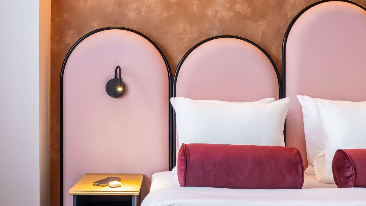 livraison-projet-chambre-temoin-mercure-burxelles-rebranding