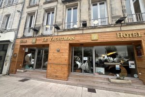 Projet de rénovation et de maîtrise d'oeuvre pour l'hôtel Le Yachtman à La Rochelle.