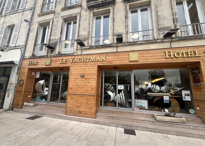 Projet de rénovation et de maîtrise d'oeuvre pour l'hôtel Le Yachtman à La Rochelle.